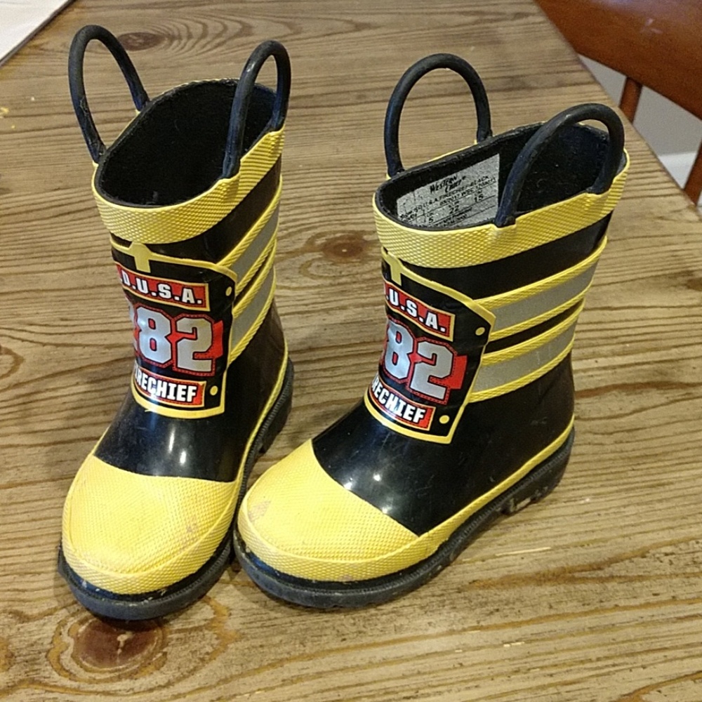 Rain Boots toddler size 6